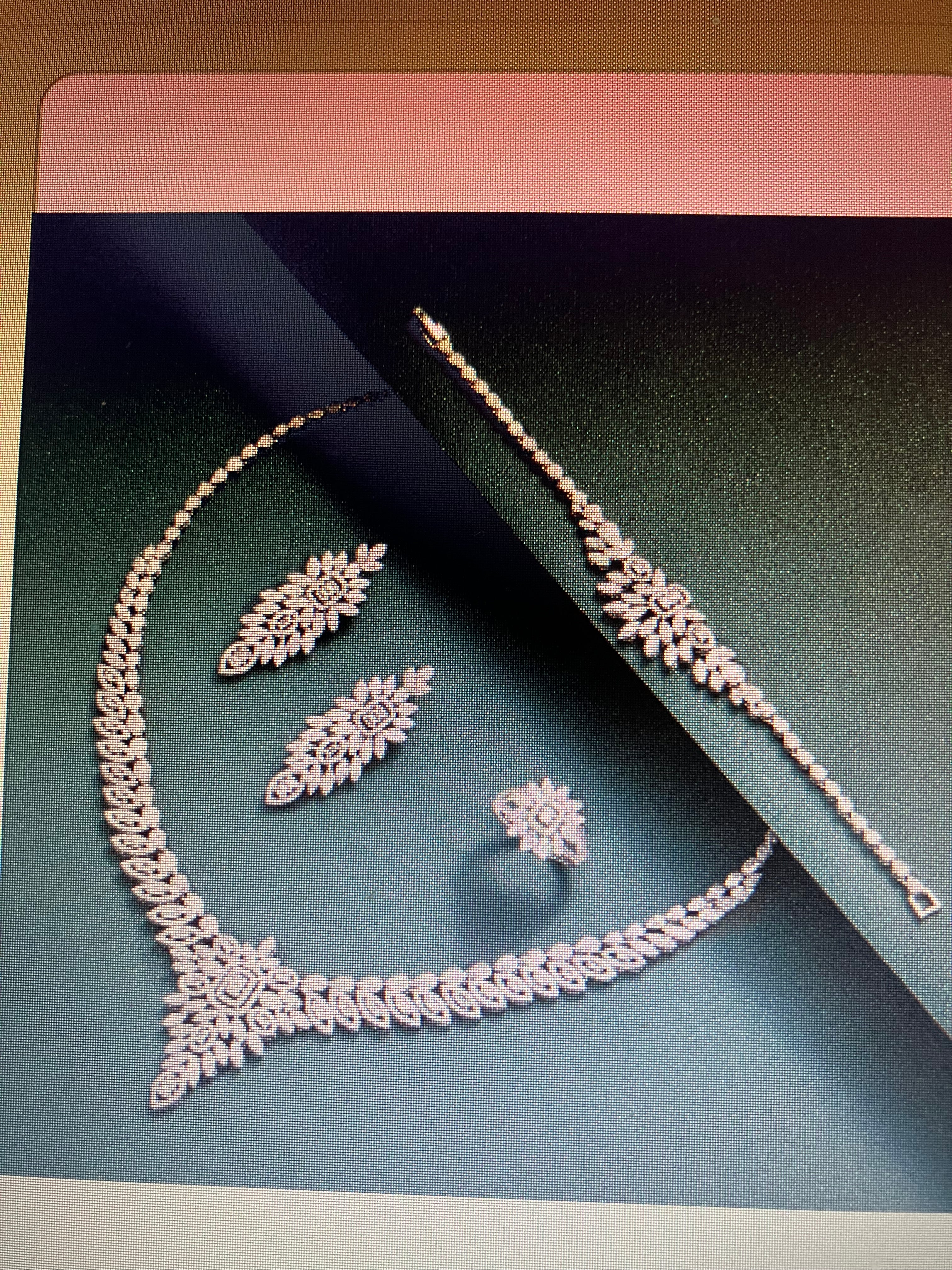 18K Gold 4-Piece Jewelry Set - Necklace, Bracelet, Earrings & Ring