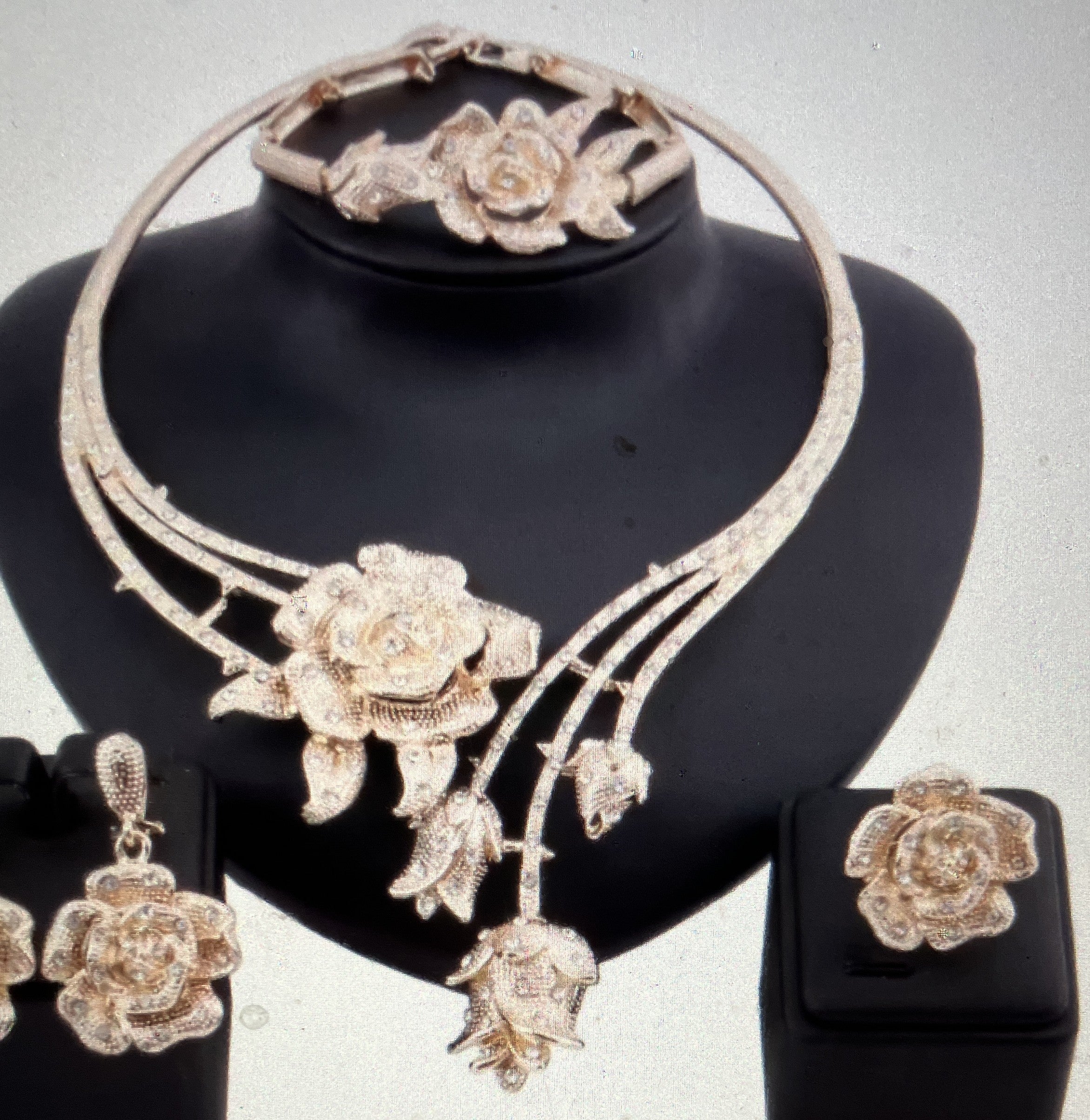 18k Gold 4 piece Jewelry Sets for thediscerningblackwomen